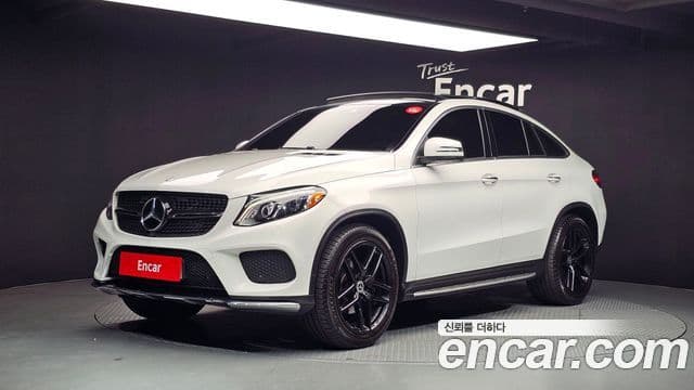 Mercedes-Benz GLE-Class W166 1