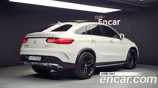 Mercedes-Benz GLE-Class W166 2