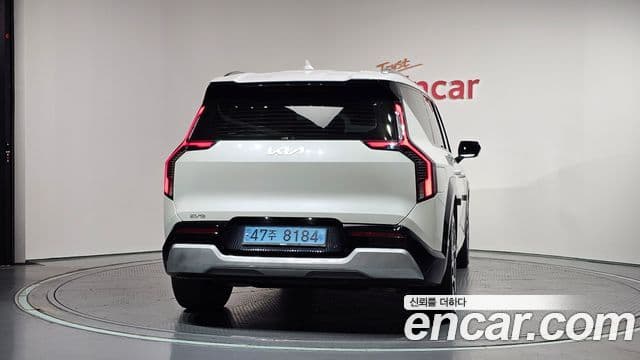 Kia EV9 4