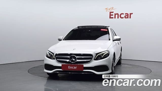 Mercedes-Benz E-Class W213 3