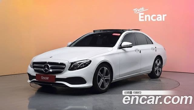 Mercedes-Benz E-Class W213 1