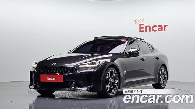 Kia Stinger — 1