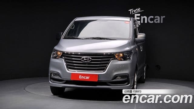 Hyundai The New Grand Starex 3