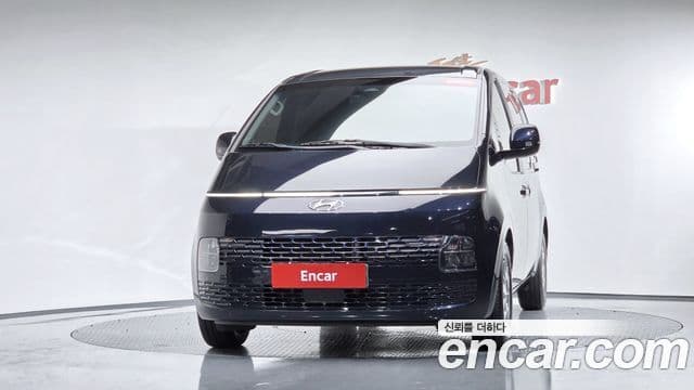 Hyundai Staria 2