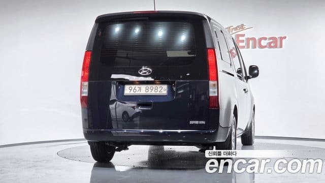 Hyundai Staria 3