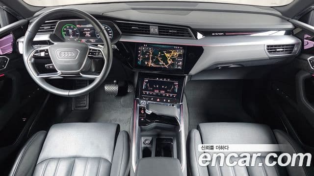 Audi e-트론 4