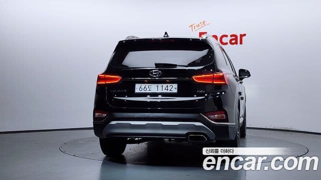 Hyundai Santa Fe TM 4