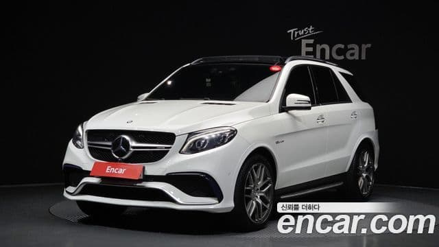 Mercedes-Benz GLE-Class W166 1