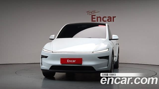 Tesla Model Y 3
