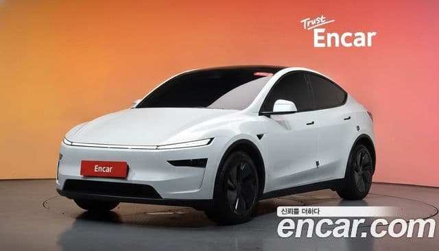 Tesla Model Y 1