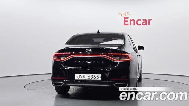 Hyundai Grandeur IG 3
