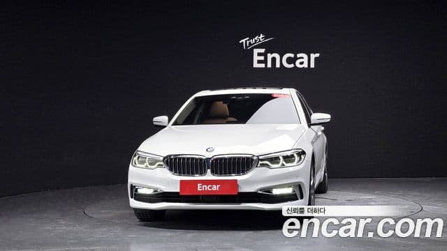 BMW 5 Series (G30) 2