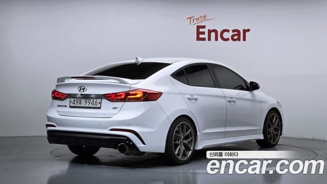 Hyundai Avante AD 2