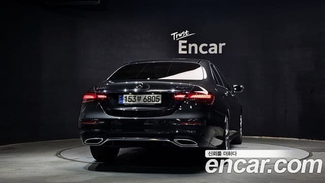 Mercedes-Benz E-Class W213 3