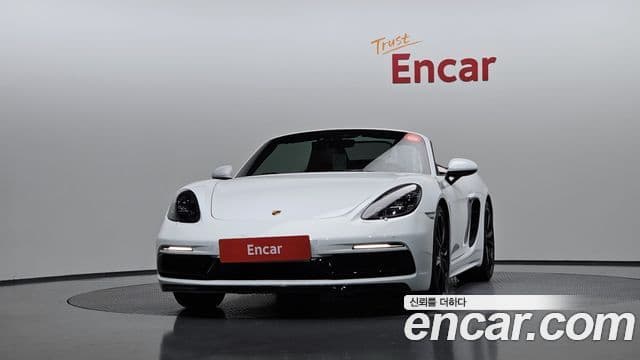 Porsche 718 Boxster 2