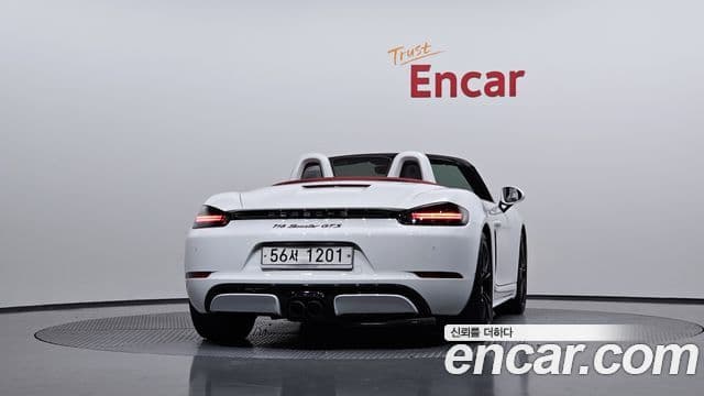 Porsche 718 Boxster 3