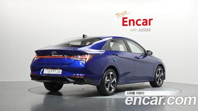 Hyundai Avante (CN7) 2