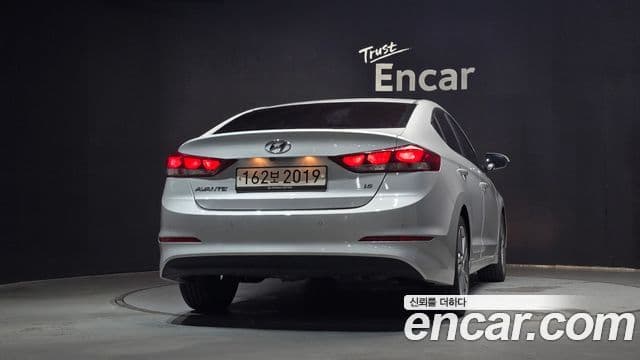 Hyundai Avante AD 4