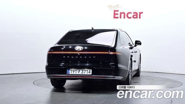 Hyundai Grandeur Hybrid (GN7) 3