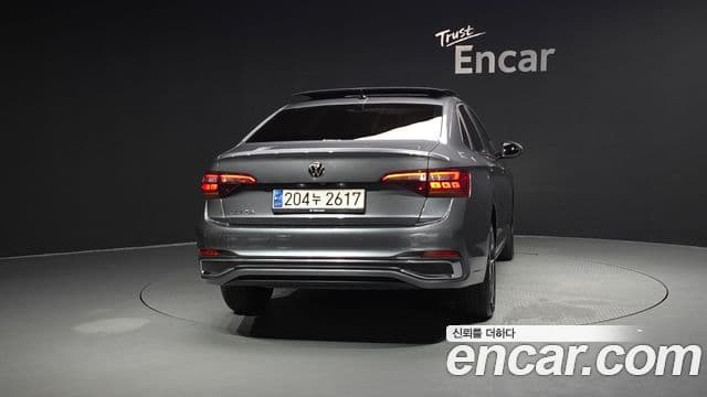 Volkswagen Jetta 7th Gen 4