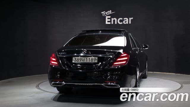 Mercedes-Benz S-Class W222 3