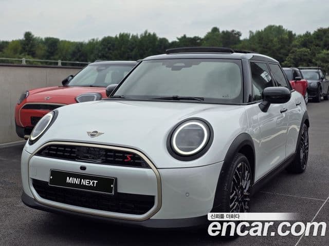 MINI Cooper S 4th Gen 1