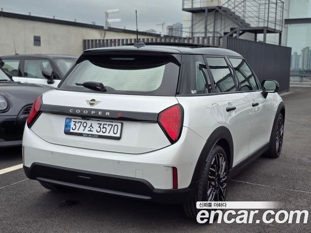 MINI Cooper S 4th Gen 2