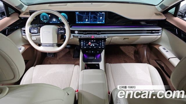 Hyundai Grandeur (GN7) 4