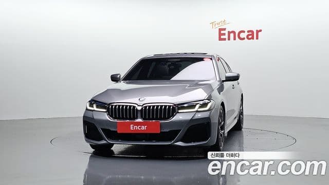 BMW 5 Series (G30) 2