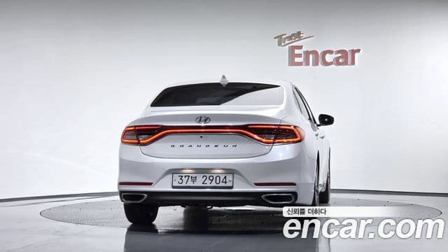 Hyundai Grandeur IG 4