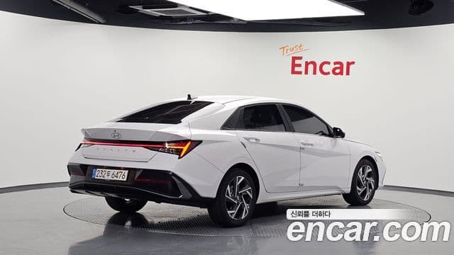 Hyundai The New Avante (CN7) 2