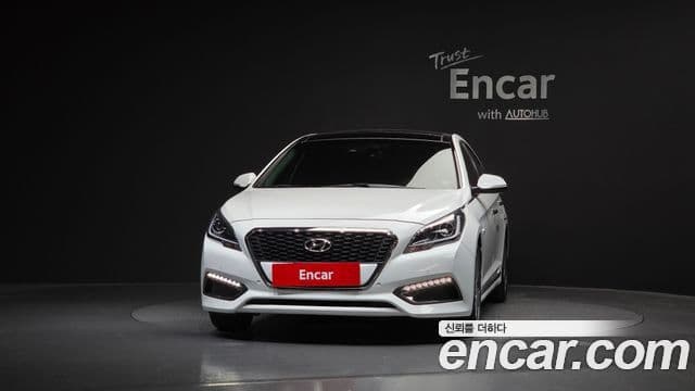 Hyundai LF Sonata Hybrid 3