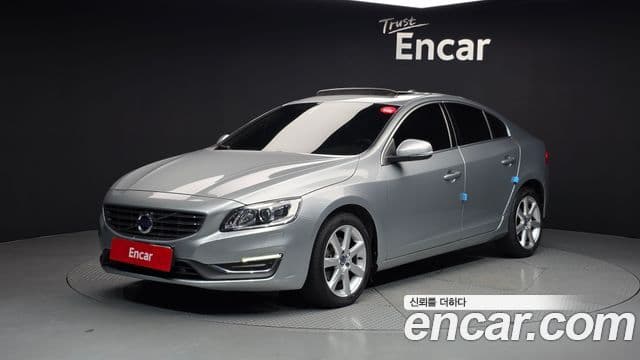 Volvo S60 — 1