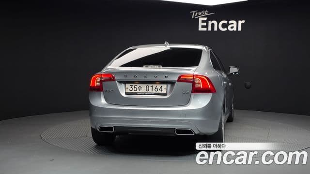 Volvo S60 3