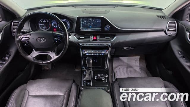 Hyundai Grandeur IG 4