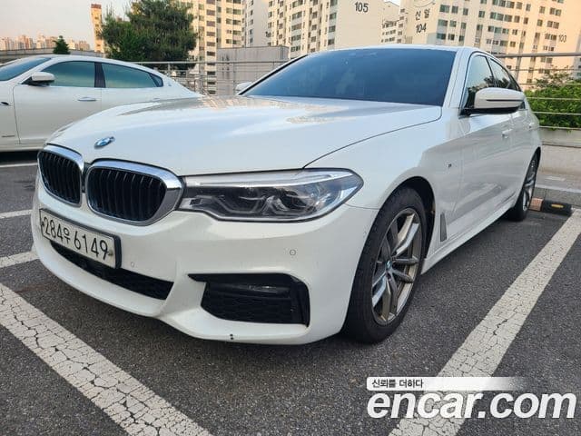 BMW 5 Series (G30) 1