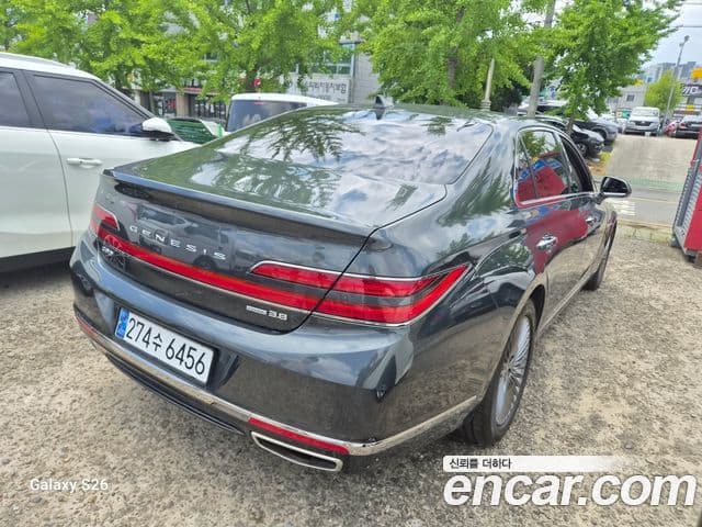 Genesis G90 2