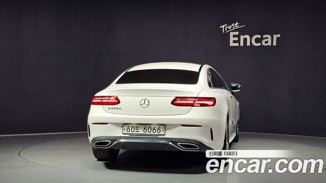 Mercedes-Benz E-Class W213 3