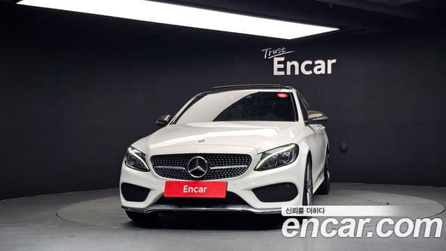 Mercedes-Benz C-Class W205 3