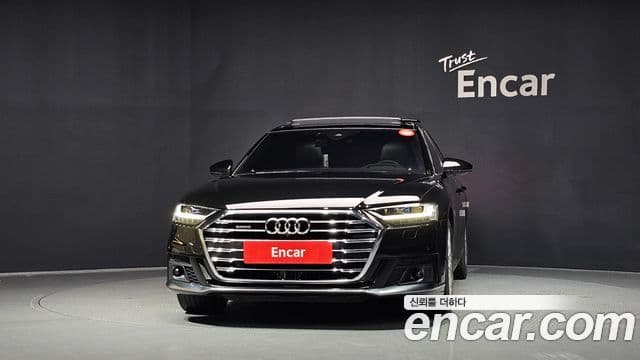 Audi A8 (D5) 3