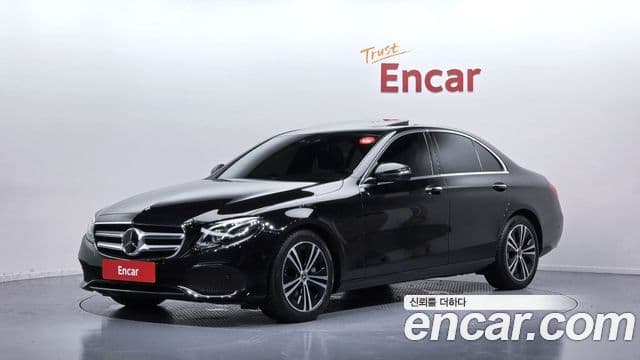 Mercedes-Benz E-Class W213 1