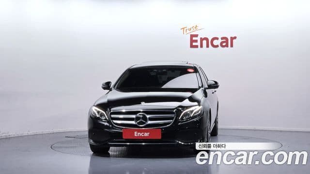 Mercedes-Benz E-Class W213 3
