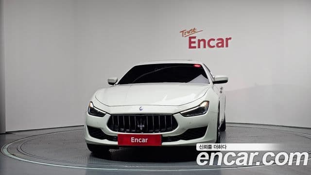 Maserati Ghibli 3