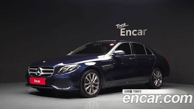 Mercedes-Benz E-Class W213 1