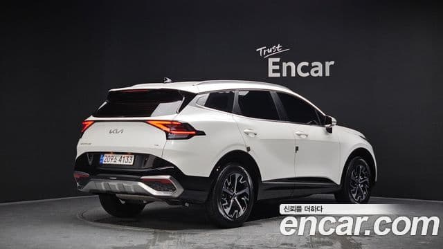 Kia Sportage 5th Gen Hybrid 2