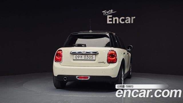 MINI Cooper D 3