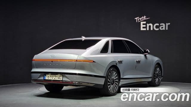 Hyundai Grandeur Hybrid (GN7) 2