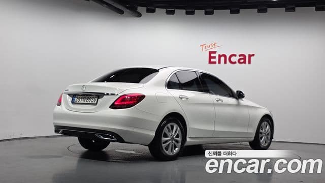 Mercedes-Benz C-Class W205 2