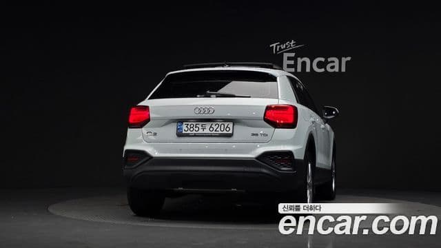 Audi Q2 4