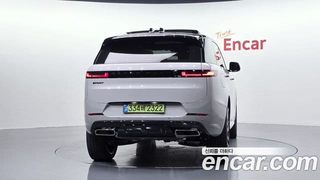 Land Rover Range Rover Sports 3rd Gen 4